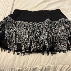 Adorable print fringe. Tennis skirt.
